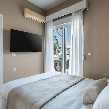Acropolis Atelier, Plunge Pool Apartments-3